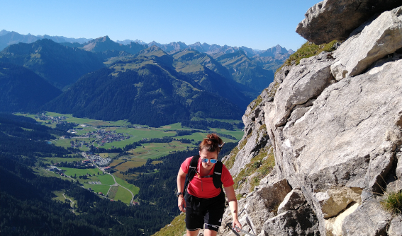 Janine Schotte beim Wandern